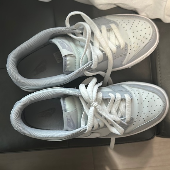 Nike dunks YouthGray Sneakers - Picture 3 of 8